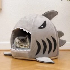 MikaMax Haai Hondenmand - Kattenmand - Dierenmand - Huisdierkussen - Mand Of Bed - Origineel - Extra Zacht Materiaal - 42 X 42 X 36 Cm -Katten Benodigdheden Winkel 1200x1200 815