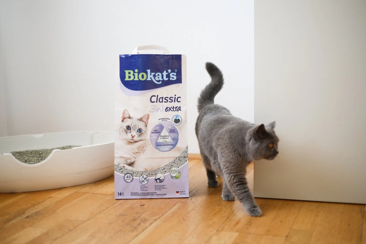 Biokat's Classic 3in1 Extra - 14 L - Kattenbakvulling - Klontvormend - Parfumvrij - Actieve Kool 8 Biokat's Classic 3in1 Extra - 14 L - Kattenbakvulling - Klontvormend - Parfumvrij - Actieve Kool - Afbeelding 6