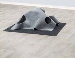 Trixie Cat Activity Adventure Carpet Grijs 99x99 Cm 27 Trixie Cat Activity Adventure Carpet Grijs 99x99 Cm -Katten Benodigdheden Winkel 1200x919 1